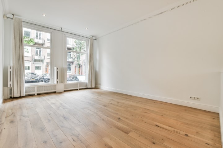 Johannes Verhulststraat 187 H, Amsterdam, Noord-Holland Netherlands, 5 Bedrooms Bedrooms, ,2 BathroomsBathrooms,Apartment,For Rent,Johannes Verhulststraat,1691