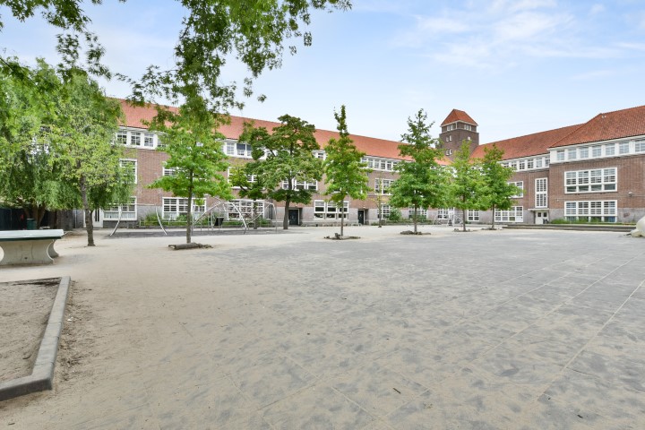 Dintelstraat 52-1 1078 VV, Amsterdam, Noord-Holland Netherlands, 2 Bedrooms Bedrooms, ,1 BathroomBathrooms,Apartment,For Rent,Dintelstraat,1699