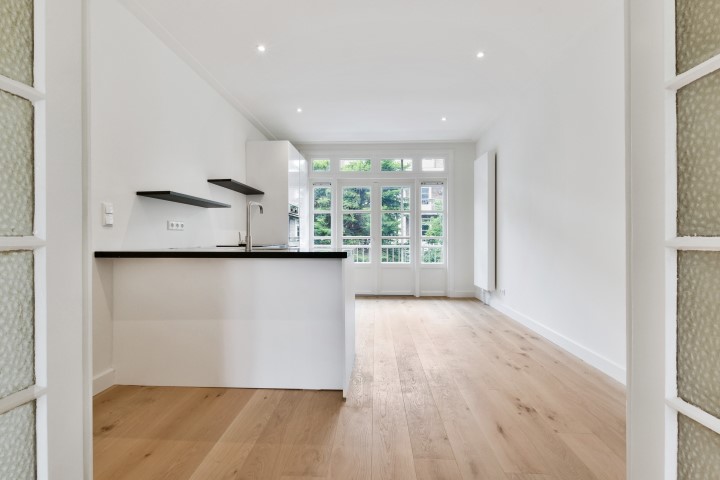 Dintelstraat 52-1 1078 VV, Amsterdam, Noord-Holland Netherlands, 2 Bedrooms Bedrooms, ,1 BathroomBathrooms,Apartment,For Rent,Dintelstraat,1699