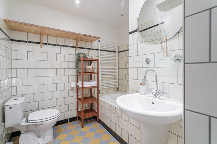Barentszstraat 232 1013 NT, Amsterdam, Noord-Holland Nederland, 1 Bedroom Bedrooms, ,1 BathroomBathrooms,Apartment,For Rent,Barentszstraat,1704