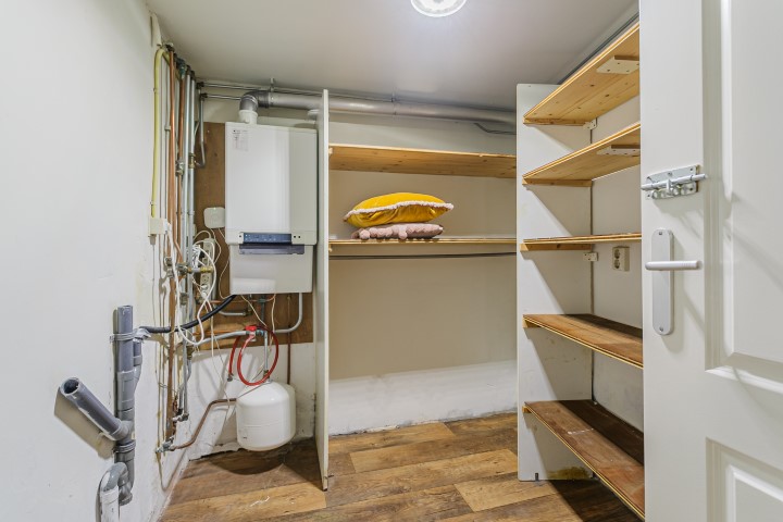 Barentszstraat 232 1013 NT, Amsterdam, Noord-Holland Nederland, 1 Bedroom Bedrooms, ,1 BathroomBathrooms,Apartment,For Rent,Barentszstraat,1704
