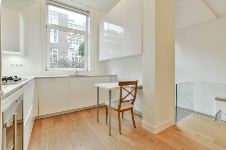 Johannes Verhulststraat 193 H 1075 HA, Amsterdam, Noord-Holland Nederland, 4 Slaapkamers Slaapkamers, ,3 BadkamersBadkamers,Appartement,Huur,Johannes Verhulststraat ,1707