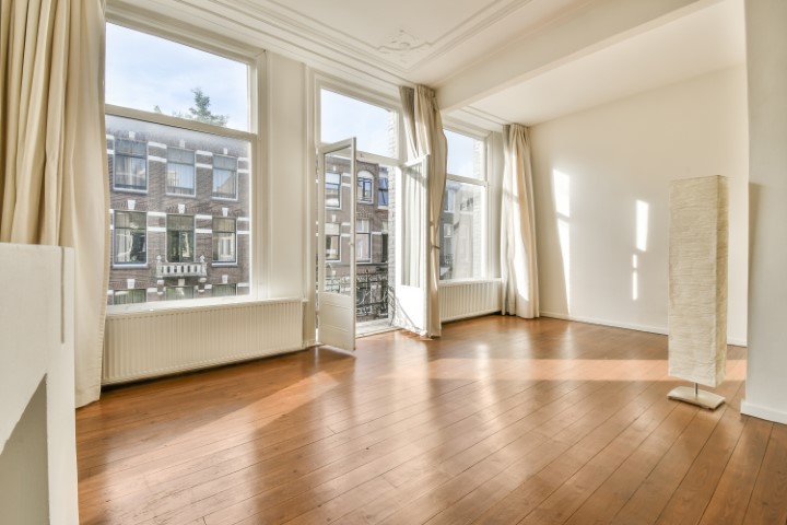 Valeriusstraat 60-2 1071ML, Amsterdam, Noord-Holland Nederland, 3 Slaapkamers Slaapkamers, ,1 BadkamerBadkamers,Appartement,Huur,Valeriusstraat ,1709