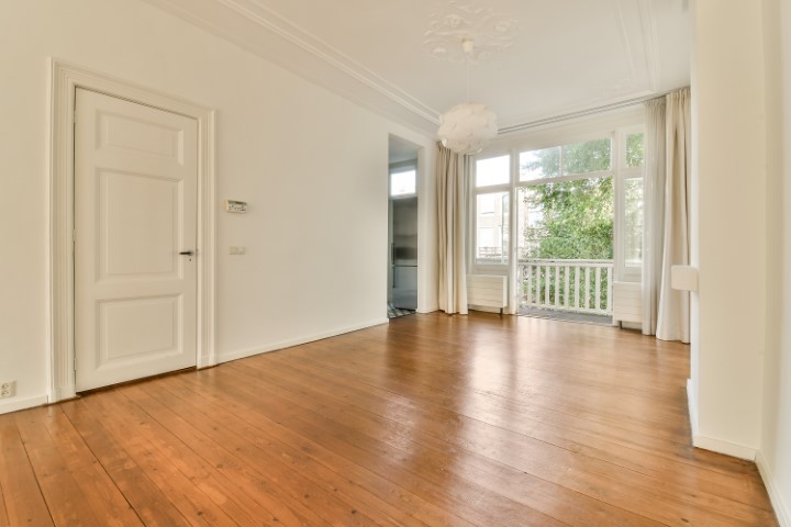 Valeriusstraat 60-2 1071ML, Amsterdam, Noord-Holland Nederland, 3 Slaapkamers Slaapkamers, ,1 BadkamerBadkamers,Appartement,Huur,Valeriusstraat ,1709