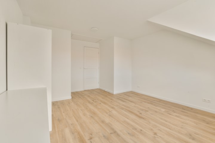 Berkenrodelaan 19 BH 1181 AH, Amsterdam, Noord-Holland Nederland, 4 Slaapkamers Slaapkamers, ,1 BadkamerBadkamers,Appartement,Huur,Berkenrodelaan ,1711