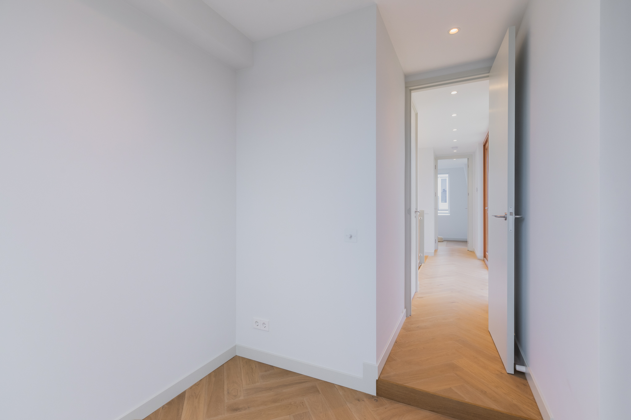 Nicolaas Maesstraat 99-3 1071 PT, Amsterdam, Noord-Holland Nederland, 3 Slaapkamers Slaapkamers, ,2 BadkamersBadkamers,Appartement,Huur,Nicolaas Maesstraat ,1724