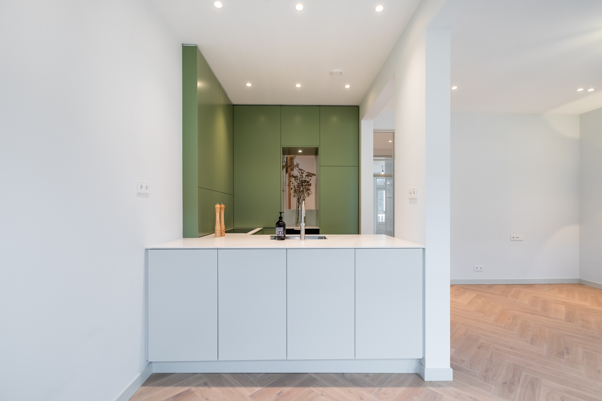 Nicolaas Maesstraat 99-3 1071 PT, Amsterdam, Noord-Holland Nederland, 3 Slaapkamers Slaapkamers, ,2 BadkamersBadkamers,Appartement,Huur,Nicolaas Maesstraat ,1724