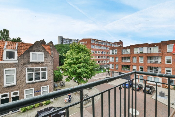 Jacob Marisstraat 97-2 1058 HX, Noord-Holland Nederland, 2 Slaapkamers Slaapkamers, ,1 BadkamerBadkamers,Appartement,Huur,Jacob Marisstraat ,1727