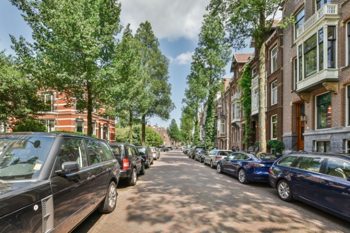 Van Eeghenstraat 121-2 1071 GA, Amsterdam, Noord-Holland Nederland, 1 Slaapkamer Slaapkamers, 0 ,1 BadkamerBadkamers,Appartement,Huur,Van Eeghenstraat ,0,1736