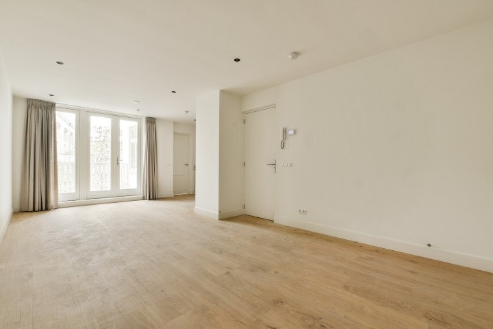 Kastanjeweg 6, Amsterdam, Noord-Holland Nederland, 2 Bedrooms Bedrooms, 0 ,1 BathroomBathrooms,Apartment,For Rent,Kastanjeweg,2,1740