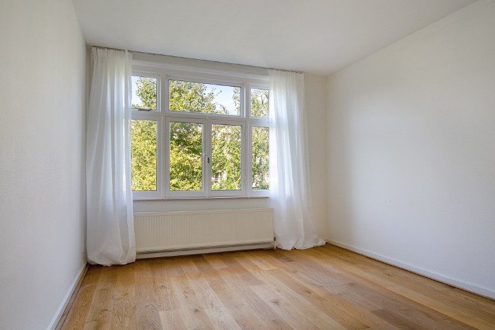 Courbetstraat 20, Amsterdasm, Noord-Holland Nederland, 4 Slaapkamers Slaapkamers, 0 ,2 BadkamersBadkamers,Appartement,Huur,Courbetstraat,2,1746